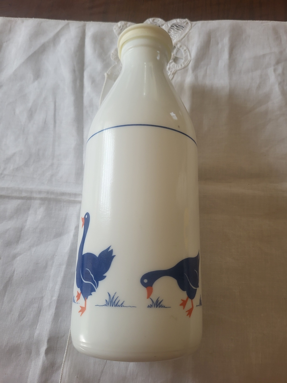 Egizia Italy Geese Milk Glass Bottle